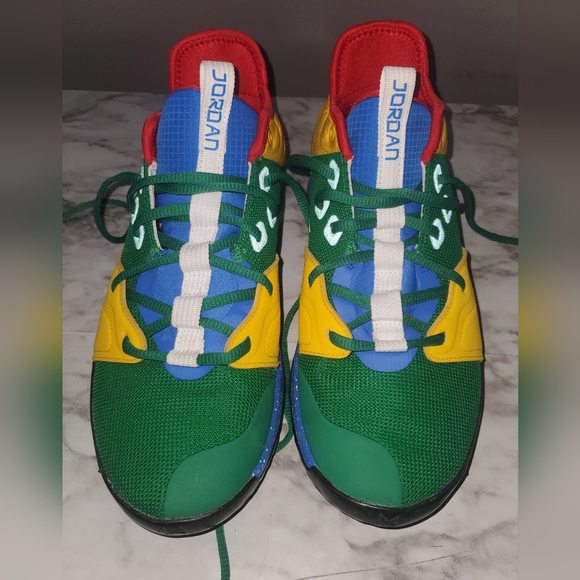 Rare Nike Paul George NBA basketball sneakers - Picture 2 of 7